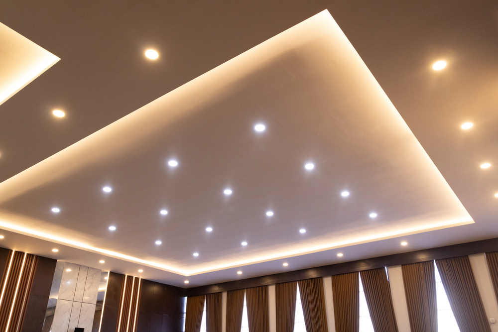 Corniche lumineuse intégrée au plafond